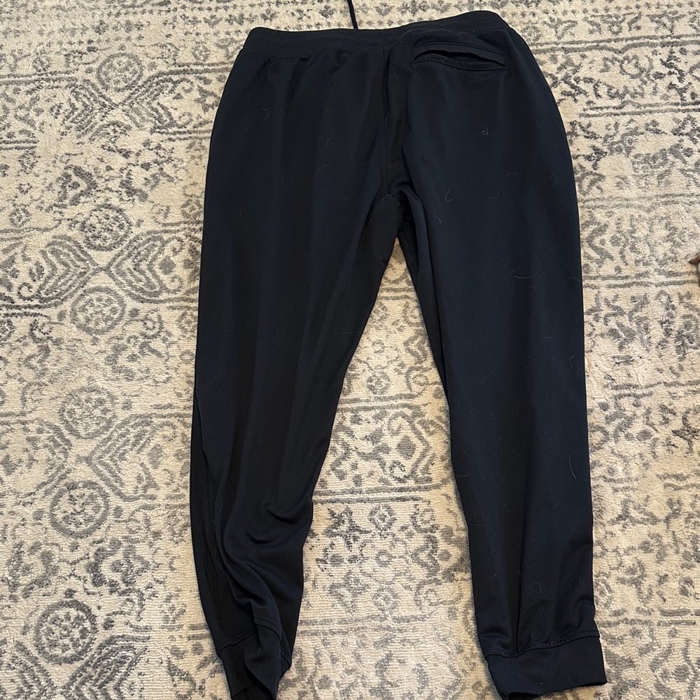 Under Armour Black Joggers XL - Picture 2 of 2